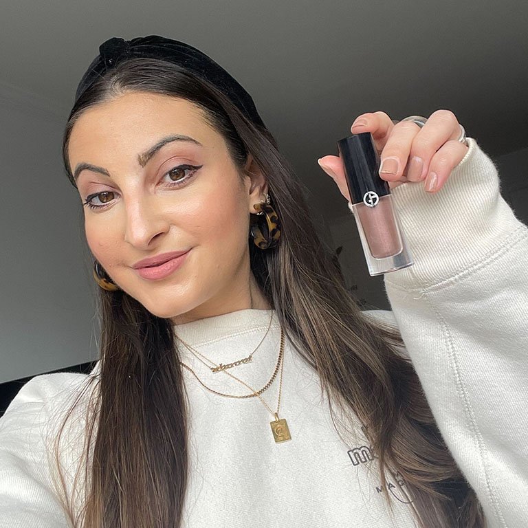 Alanna wearing Giorgio Armani Beauty Eye Tint Liquid Eyeshadow in Senso