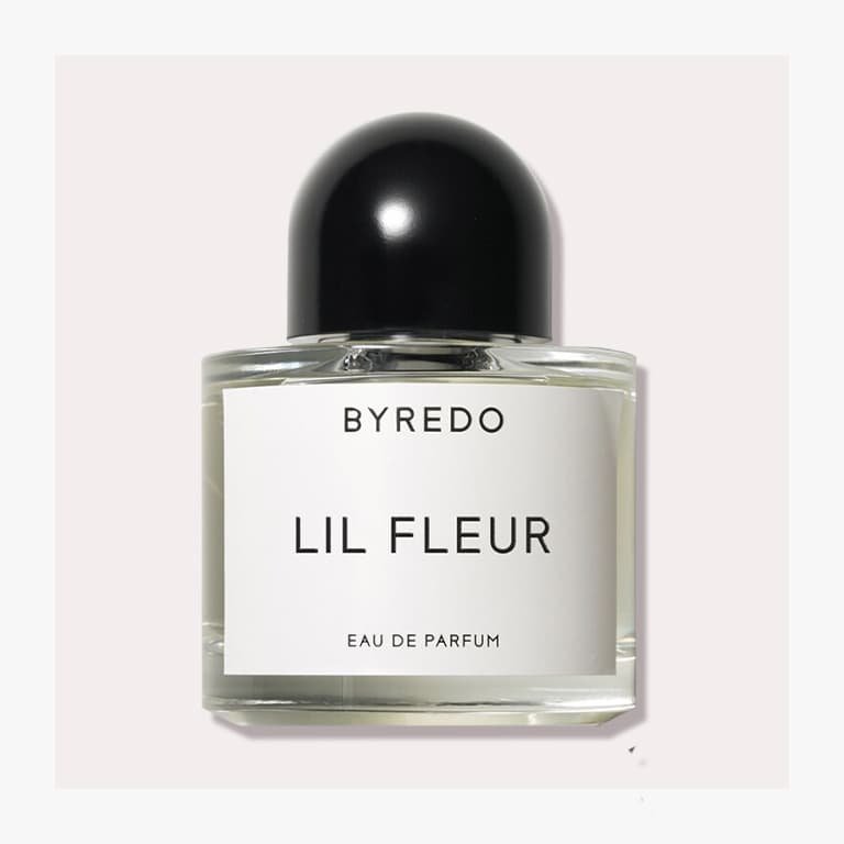 16 Best Floral Perfumes to Refresh Your Routine